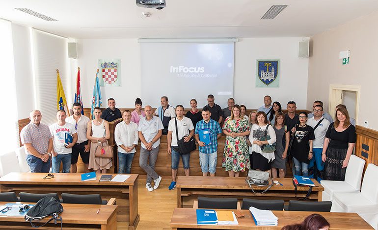  Edukacijom do uspjeha