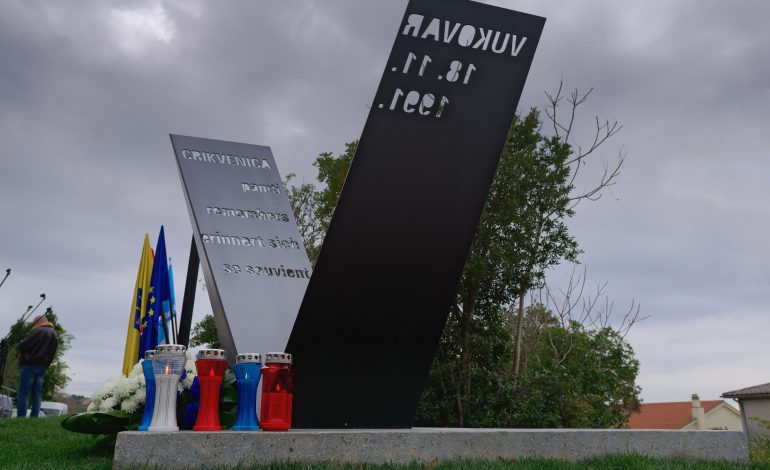  Spomen obilježje Vukovar