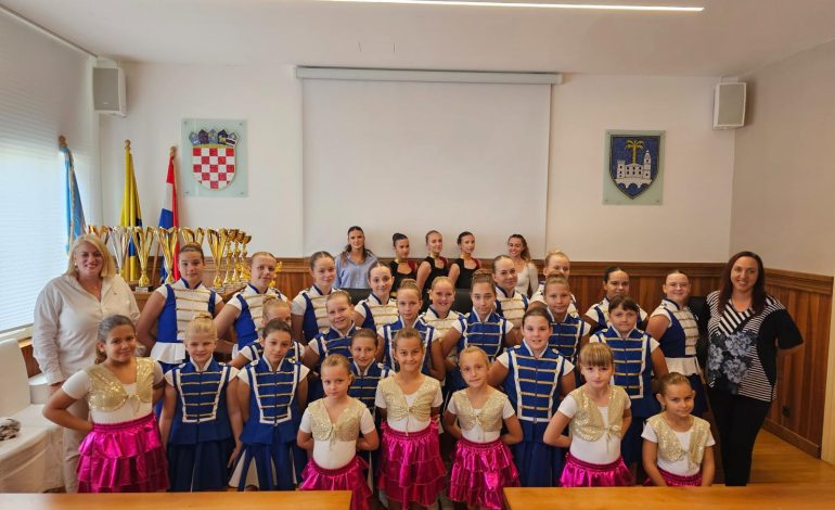 Gradonačelnica primila mažoretkinje nakon velikog uspjeha u Mađarskoj