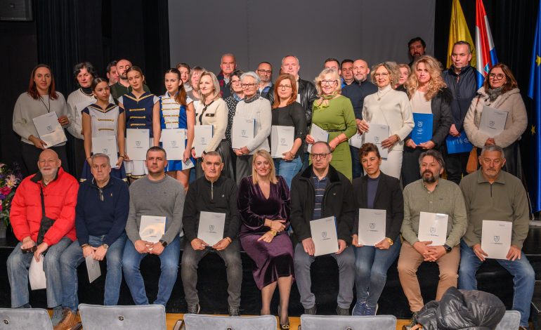  Dodijeljeno 65 ugovora udrugama – Grad Crikvenica povećao sredstva za udruge i nastavlja snažno ulagati u zajednicu