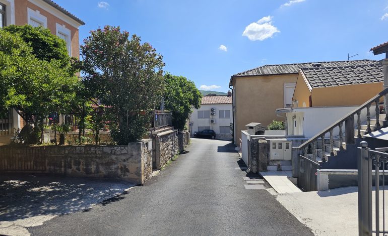 Crikvenica u završnim pripremama za sezonu – kontinuirana ulaganja u sigurniji i ljepši grad