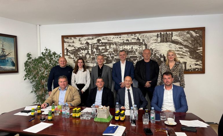 Obnova spomenika poginulim hrvatskim braniteljima u Zalužnici